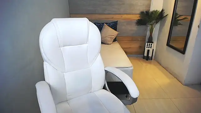 liseth fox online show from 12.10.24