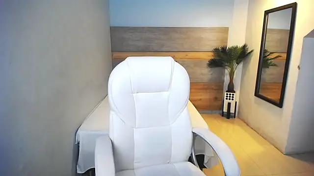 liseth fox online show from 12.19.24