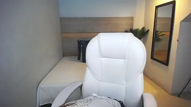 liseth fox online show from 01.16.25