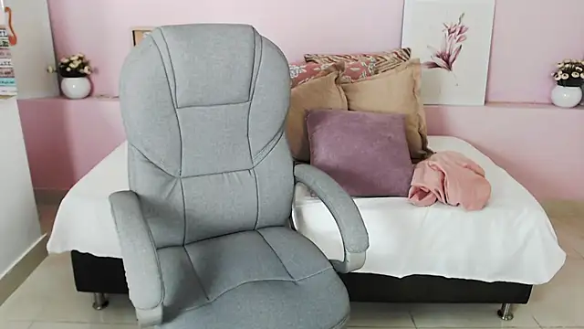 liseth fox online show from 01.25.25