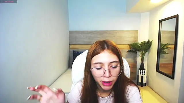 liseth fox online show from 03.14.25