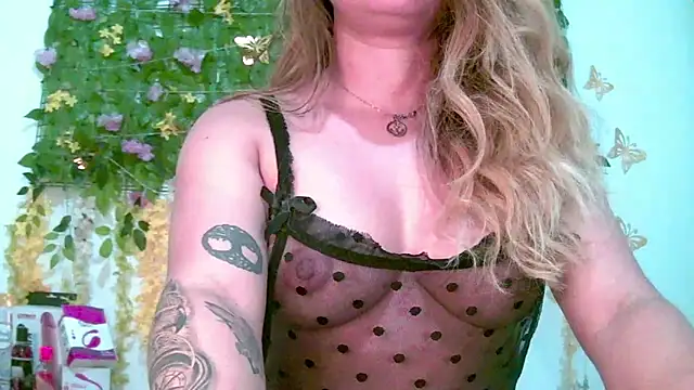 Crysrus online show from 04.08.26