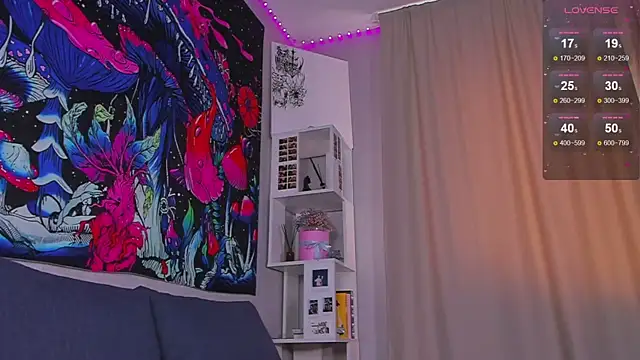 Snapshot of Grace_Walker chatting on 03.07.25 Grace Walker online show from 03.07.25