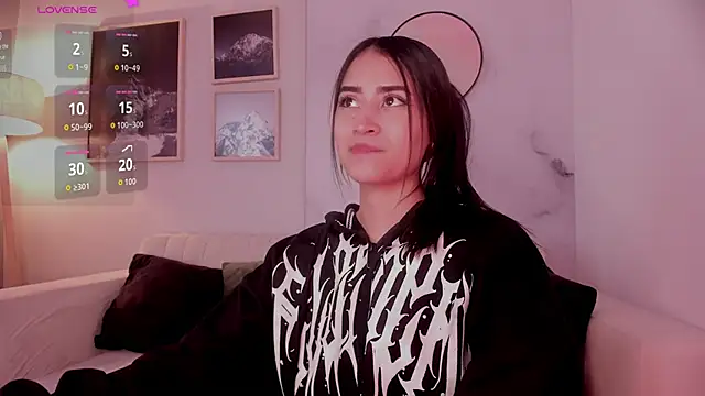 lara madisson online show from 10.20.25