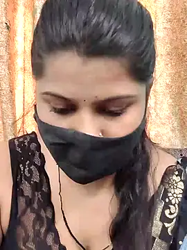 Snapshot of Hotty-simran chatting on 10.31.25 Hotty-simran online show from 10.31.25