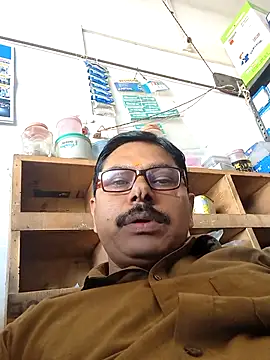 Snapshot of Srmotrs chatting on 02.18.26 Srmotrs online show from 02.18.26