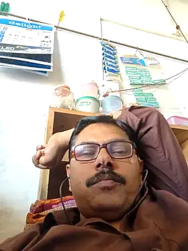 Snapshot of Srmotrs chatting on 03.02.26 Srmotrs online show from 03.02.26