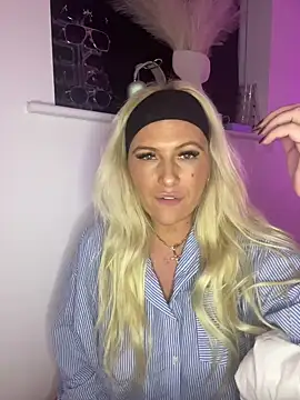 Snapshot of Arabellalee23 chatting on 01.07.25 Arabellalee23 online show from 01.07.25