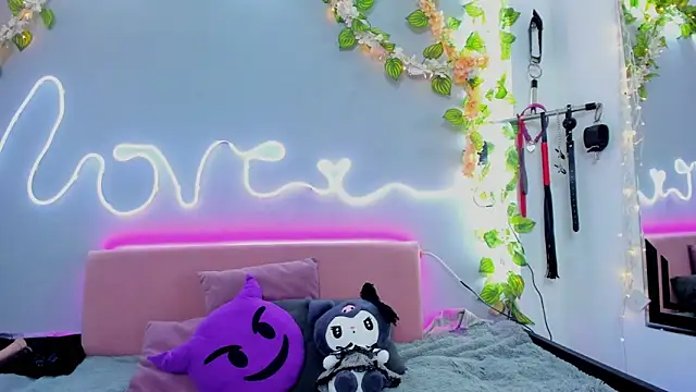 YouliteSllut2 online show from 01.16.25