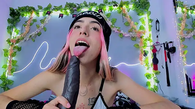 YouliteSllut2 online show from 01.23.25