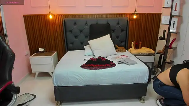 MEYLAGIA online show from 11.18.25