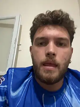 Snapshot of Franso13 chatting on 10.17.25 Franso13 online show from 10.17.25