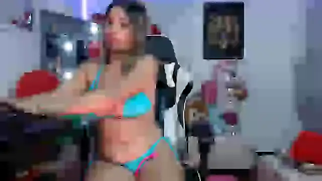 Snapshot of sexy_bunny_hot chatting on 03.11.25 sexy bunny hot online show from 03.11.25