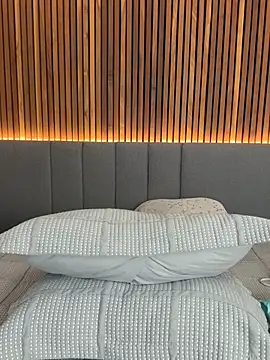 EmiilyAdams  online show from 01.16.26