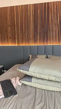 EmiilyAdams  online show from 04.11.26