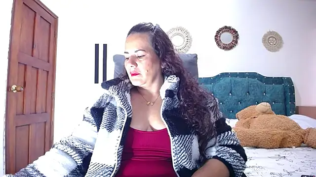 sofiamature01 online show from 01.15.26