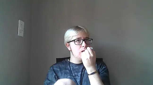 bisexualboy05 online show from 03.05.25