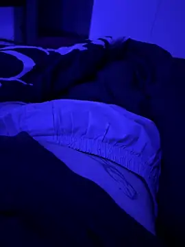 bisexualboy05 online show from 11.29.25