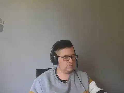 bisexualboy05 online show from 03.11.26