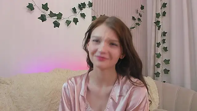 Snapshot of CindyGarrison chatting on 01.17.25 CindyGarrison online show from 01.17.25