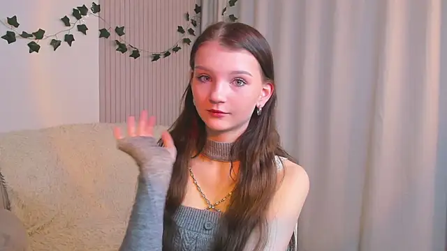 Snapshot of CindyGarrison chatting on 02.25.25 CindyGarrison online show from 02.25.25