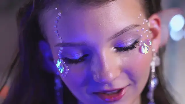 Snapshot of CindyGarrison chatting on 11.01.25 CindyGarrison online show from 11.01.25