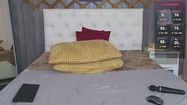 EvaCroan online show from 12.15.24