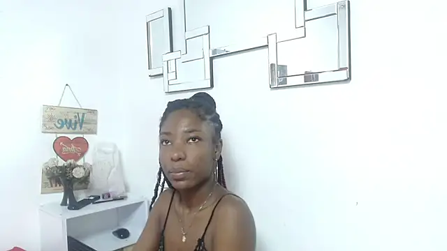 Madeline Woods online show from 11.29.25