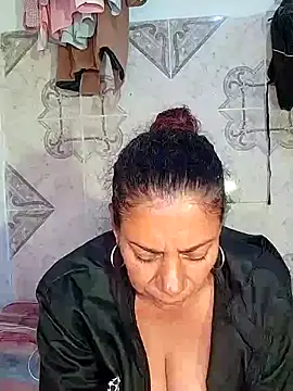 Snapshot of sorbetico_perverse chatting on 12.28.24 sorbetico perverse online show from 12.28.24