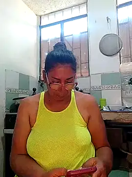 Snapshot of sorbetico_perverse chatting on 02.14.25 sorbetico perverse online show from 02.14.25