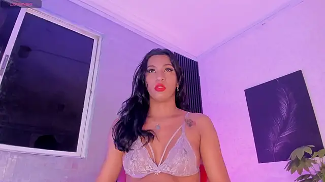 LaiilyBell12 online show from 01.11.25