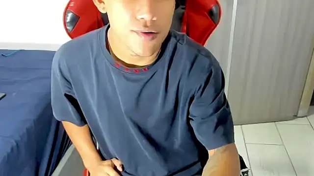 Snapshot of Backsex_boy chatting on 02.24.26 Backsex boy online show from 02.24.26