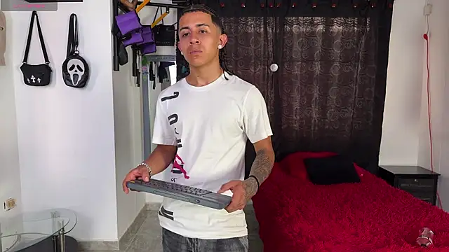 Snapshot of jokergc_2 chatting on 02.05.26 jokergc 2 online show from 02.05.26