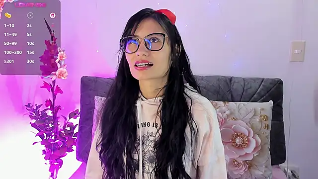 NayeCloud online show from 05.30.26