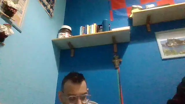 Simone 18 10  online show from 12.27.24