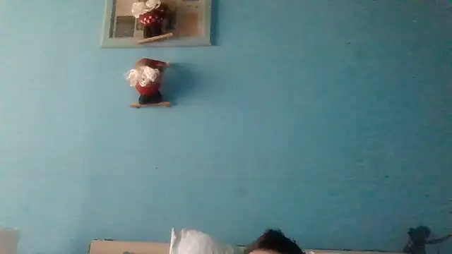 Simone 18 10  online show from 12.29.24