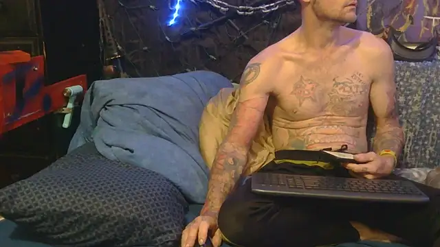 TheOneYouLove69 online show from 11.20.25