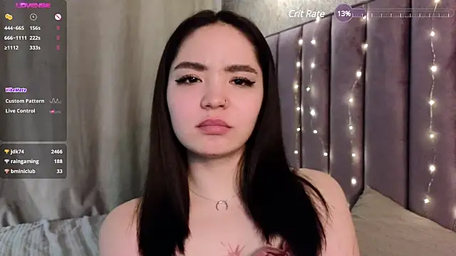 Snapshot of TaiteGloss chatting on 01.06.25 TaiteGloss online show from 01.06.25