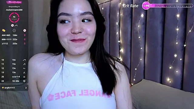 Snapshot of TaiteGloss chatting on 01.07.25 TaiteGloss online show from 01.07.25