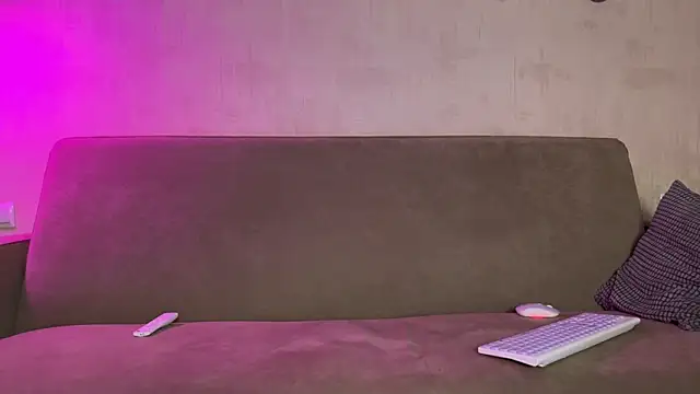 Snapshot of weshycouple chatting on 02.13.26 weshycouple online show from 02.13.26