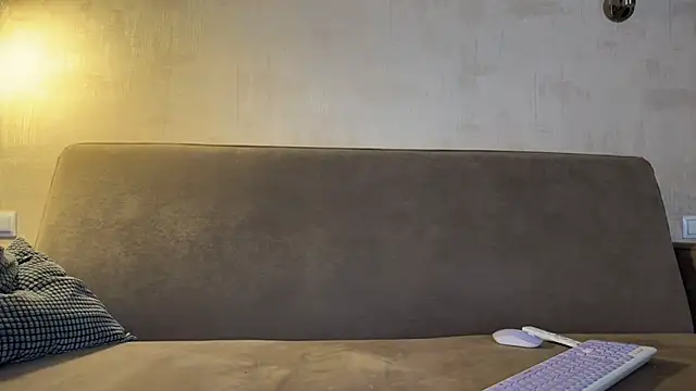 Snapshot of weshycouple chatting on 02.19.26 weshycouple online show from 02.19.26