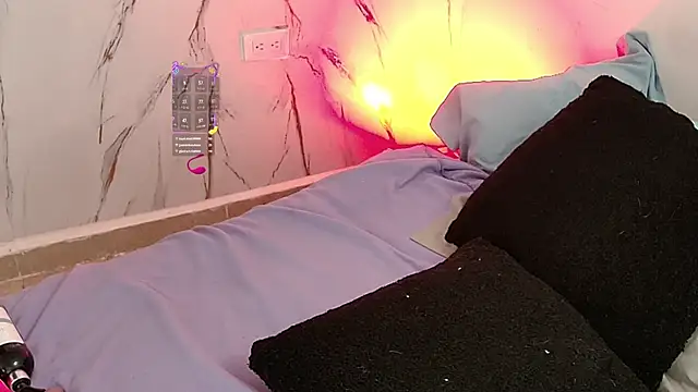 sara smith45 online show from 10.22.25