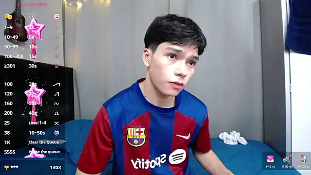 Snapshot of luandy chatting on 12.12.24 luandy online show from 12.12.24