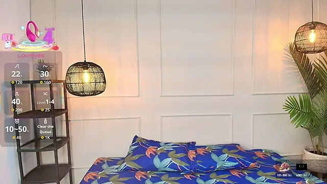 Snapshot of luandy chatting on 10.12.25 luandy online show from 10.12.25