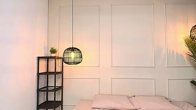 Snapshot of luandy chatting on 11.10.25 luandy online show from 11.10.25