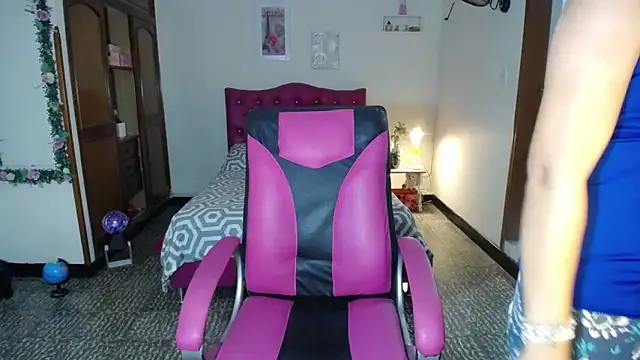 danielle rose 1 online show from 01.06.25