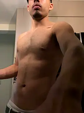 mateoleonee online show from 10.05.25