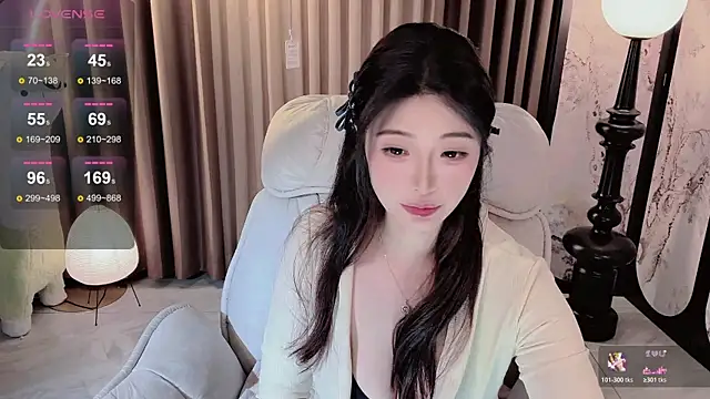 Snapshot of Yaikun0-0 chatting on 10.26.25 Yaikun0-0 online show from 10.26.25