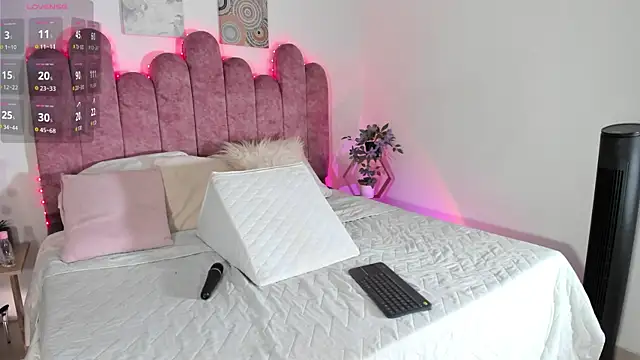 AmberMoss  online show from 08.01.26