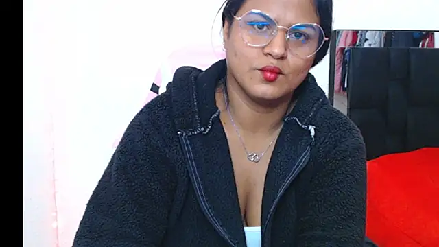 SweetAlmaa online show from 02.26.25